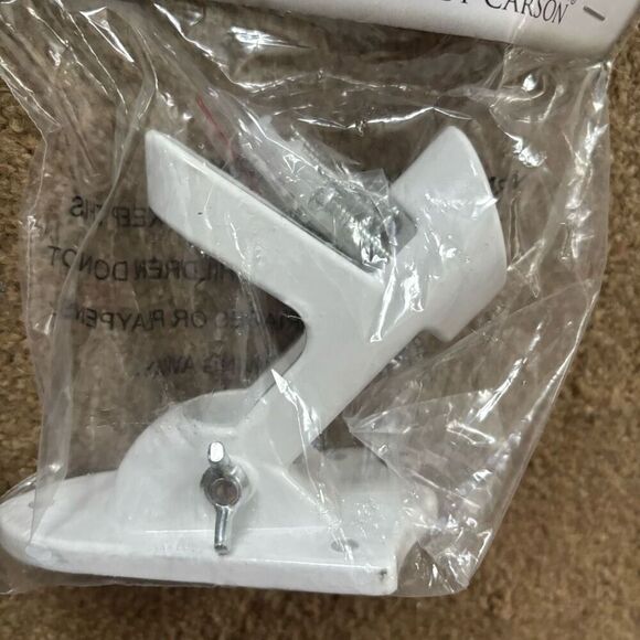 Flag Trends By Carson White Flagpole Metal Bracket *New* - Picture 3 of 5